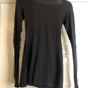 Long sleeve lululemon shirt